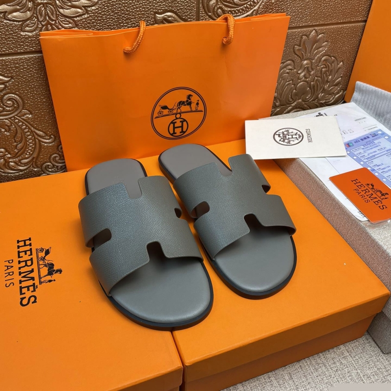 H**mes slippers